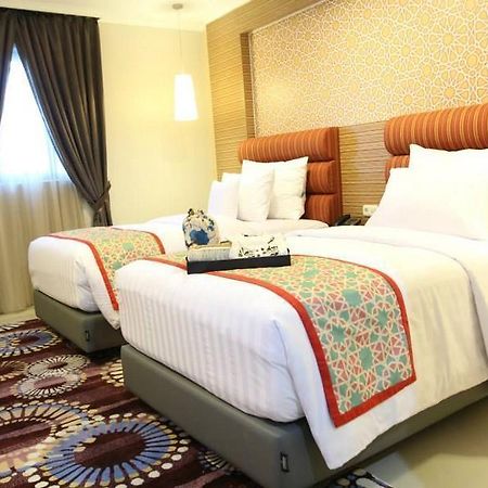 Zahabi Hotel Jakarta Simatupang Zewnętrze zdjęcie