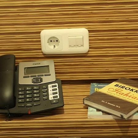 Zahabi Hotel Jakarta Simatupang Zewnętrze zdjęcie